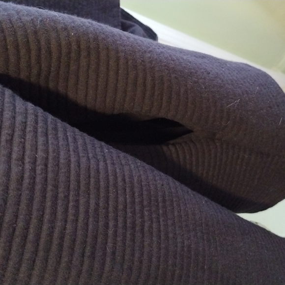 Men's Reaction Kenneth Cole Large black ribbed long sleeved shirt - Picture 8 of 10